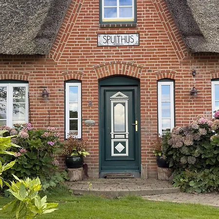 Reetdachhaus De Utkieker